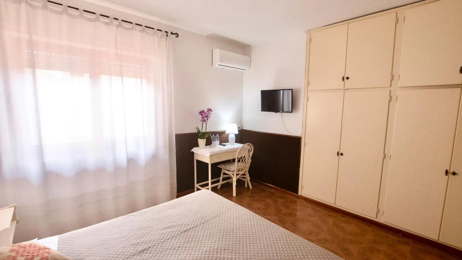 Albergo Ristorante Locanda Rosella Giba Italia