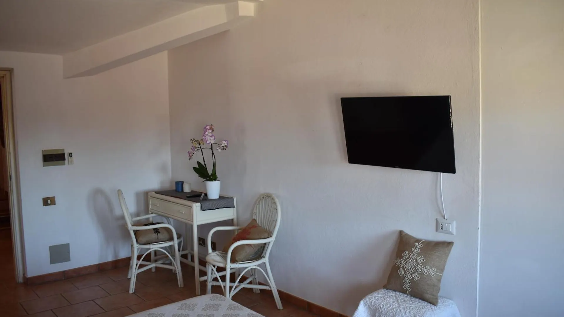 Albergo Ristorante Locanda Rosella Giba 0*,  Italy