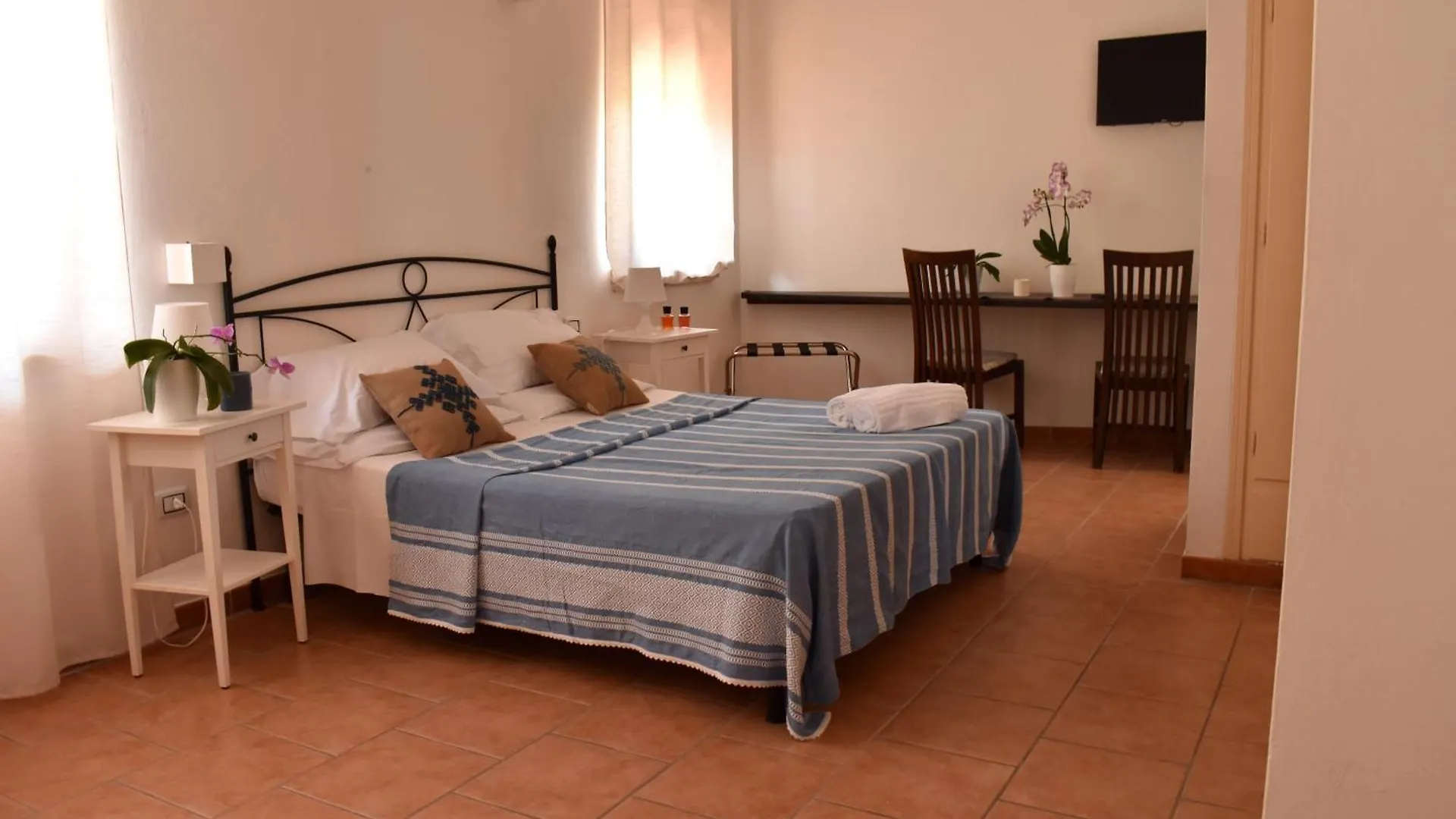 Albergo Ristorante Locanda Rosella Giba 0*,